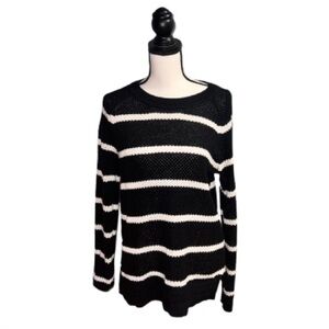 Old navy- Black and white sweater